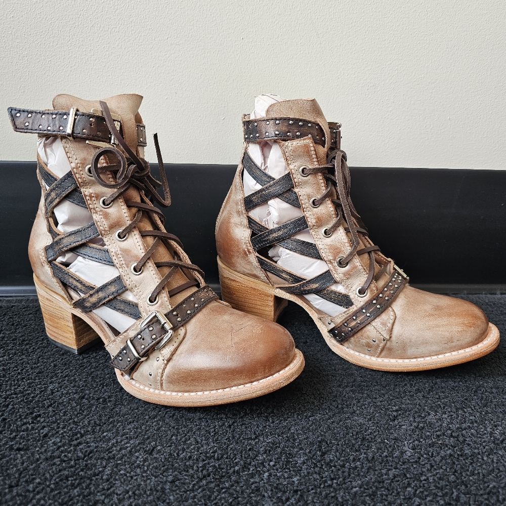 FreeBird by Steven Cheyenne Taupe Multi Sz 9 (SOLD) - Picture 2 of 11